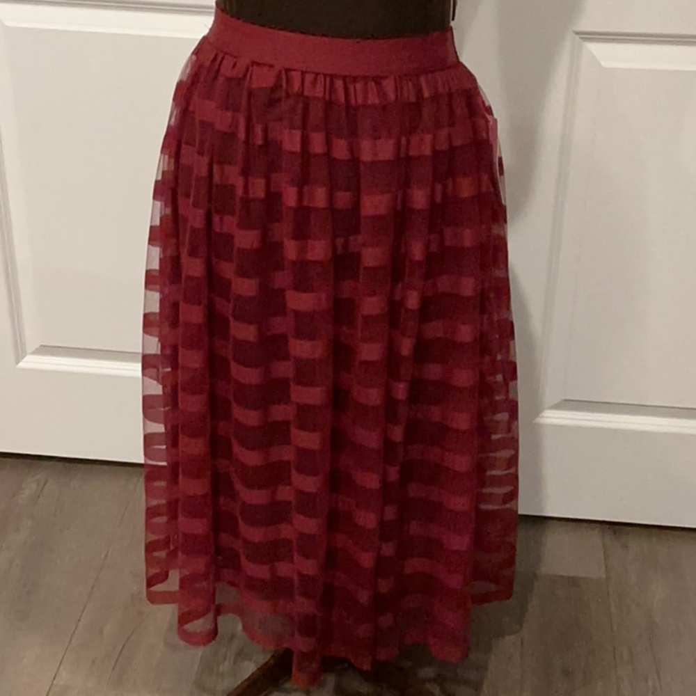 Metro Wear Maroon Tulle Striped Overlay Midi Skirt - Size L